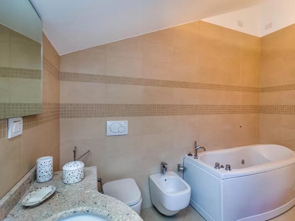 Libra Flexyrent Apartment ราปาลโล ภายนอก รูปภาพ